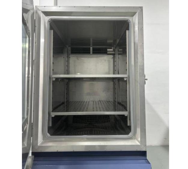 高低溫試驗箱有哪些樣品禁止放入測試呢？